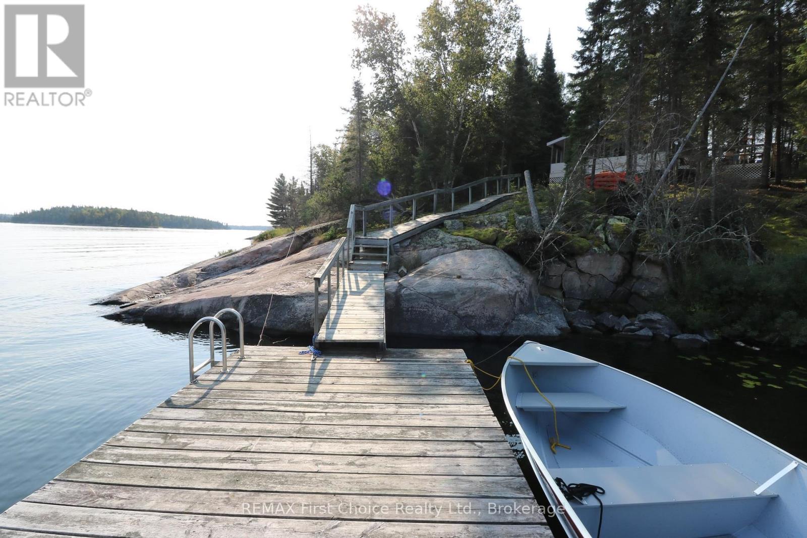 S882 Winnipeg River Property Photo 28
