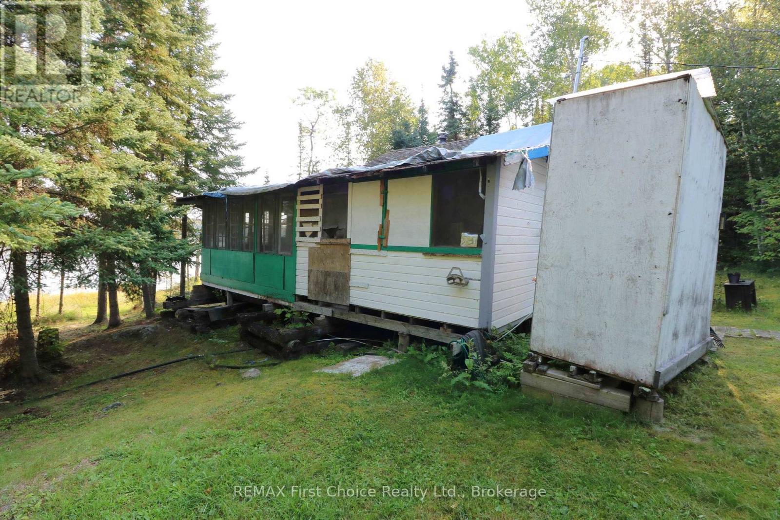 S882 Winnipeg River Property Photo 41