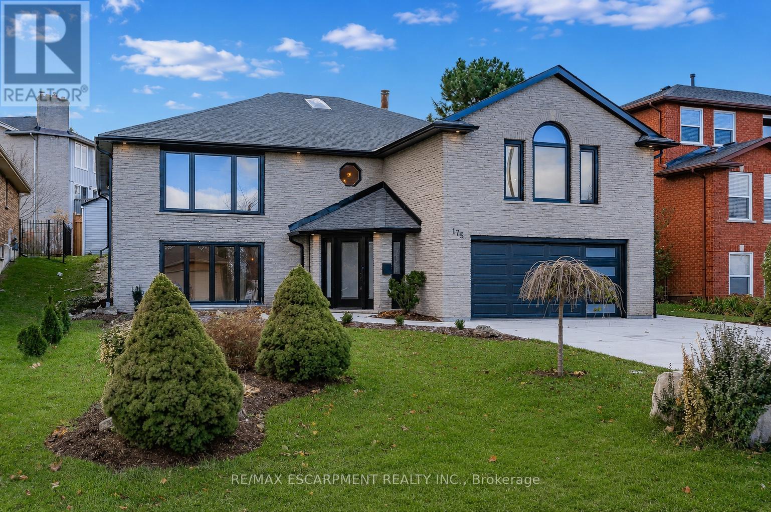 175 BLUEBELL CRESCENT Property Photo 1