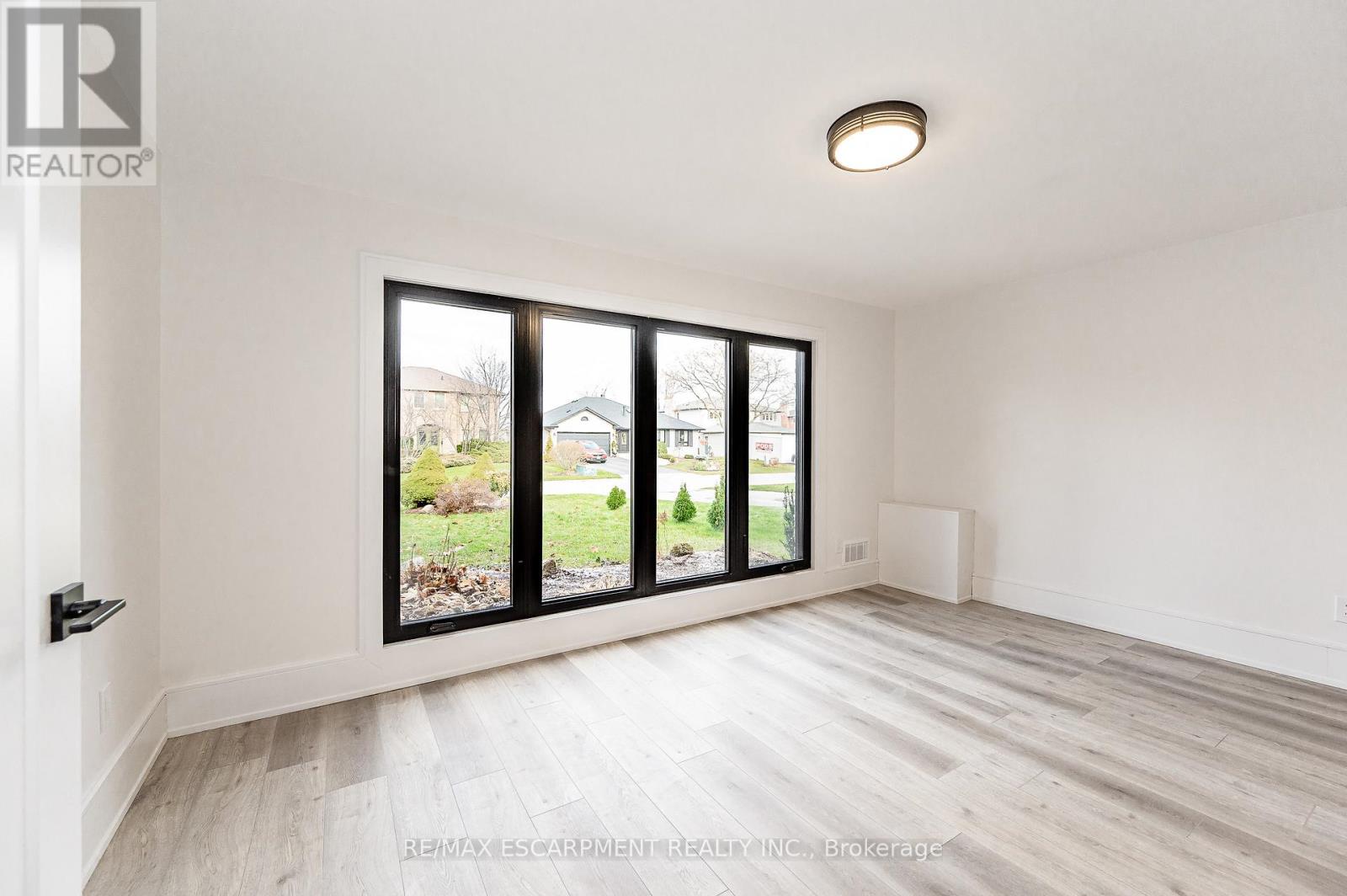 175 Bluebell Crescent Property Photo 30