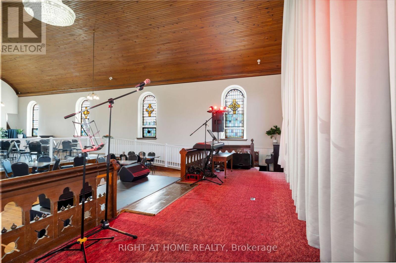 19 Albert Street E Property Photo 17