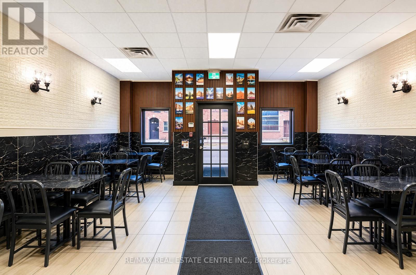 1139-1175 University Avenue W Property Photo 8