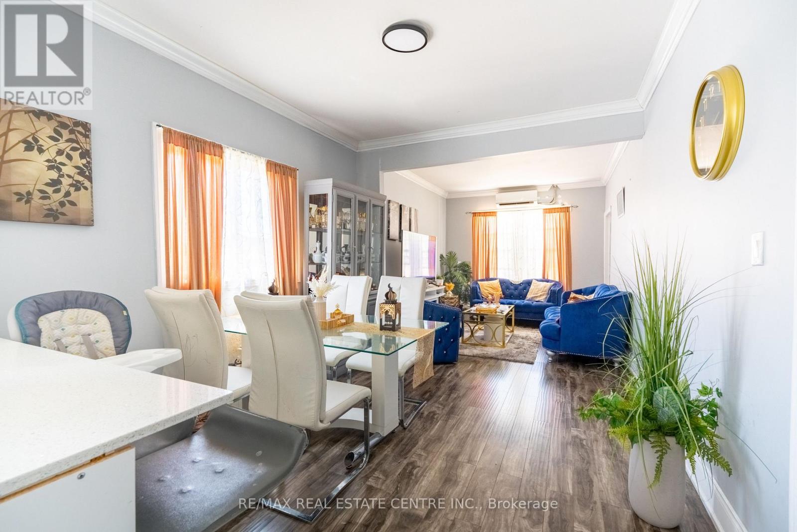 1139-1175 University Avenue W Property Photo 25
