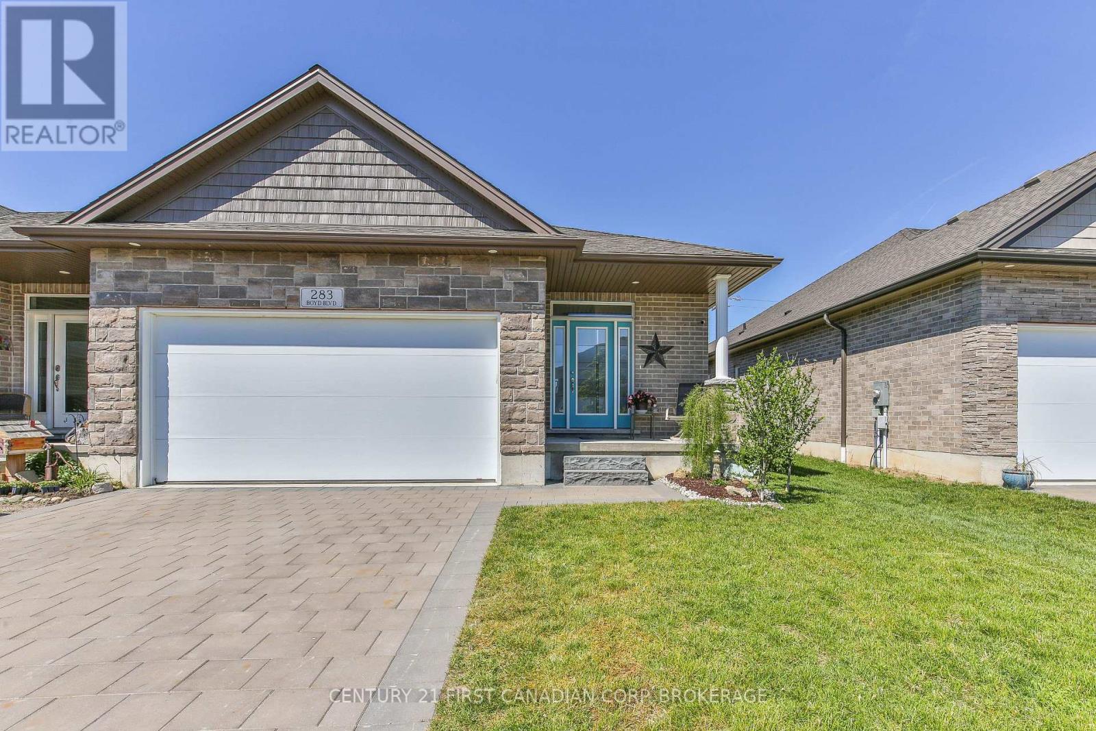 283 Boyd Boulevard Property Photo 1