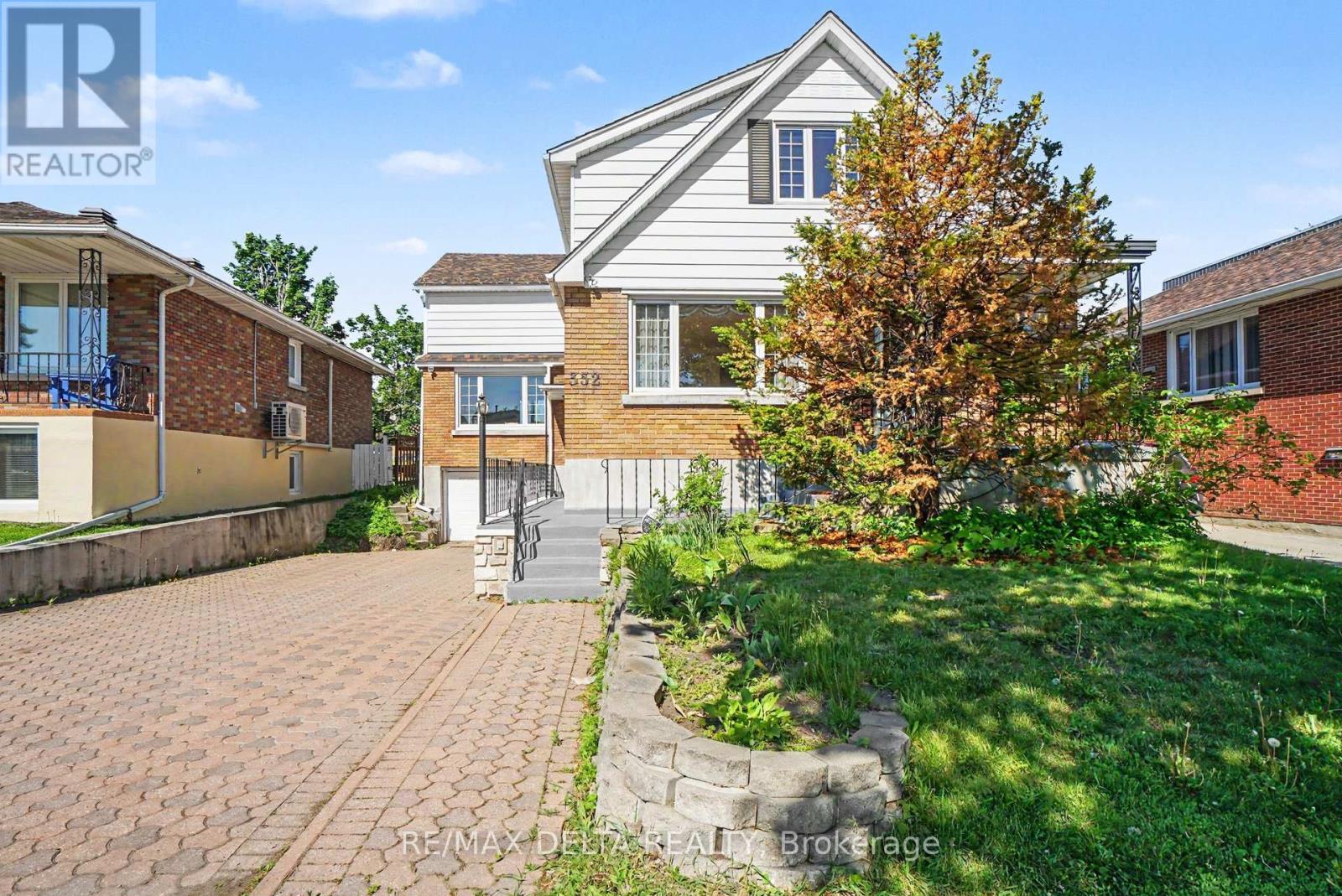 352 Lacasse Avenue Property Photo 2