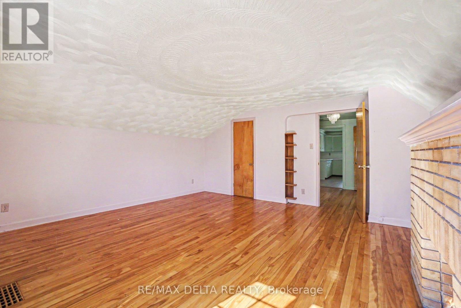 352 Lacasse Avenue Property Photo 18