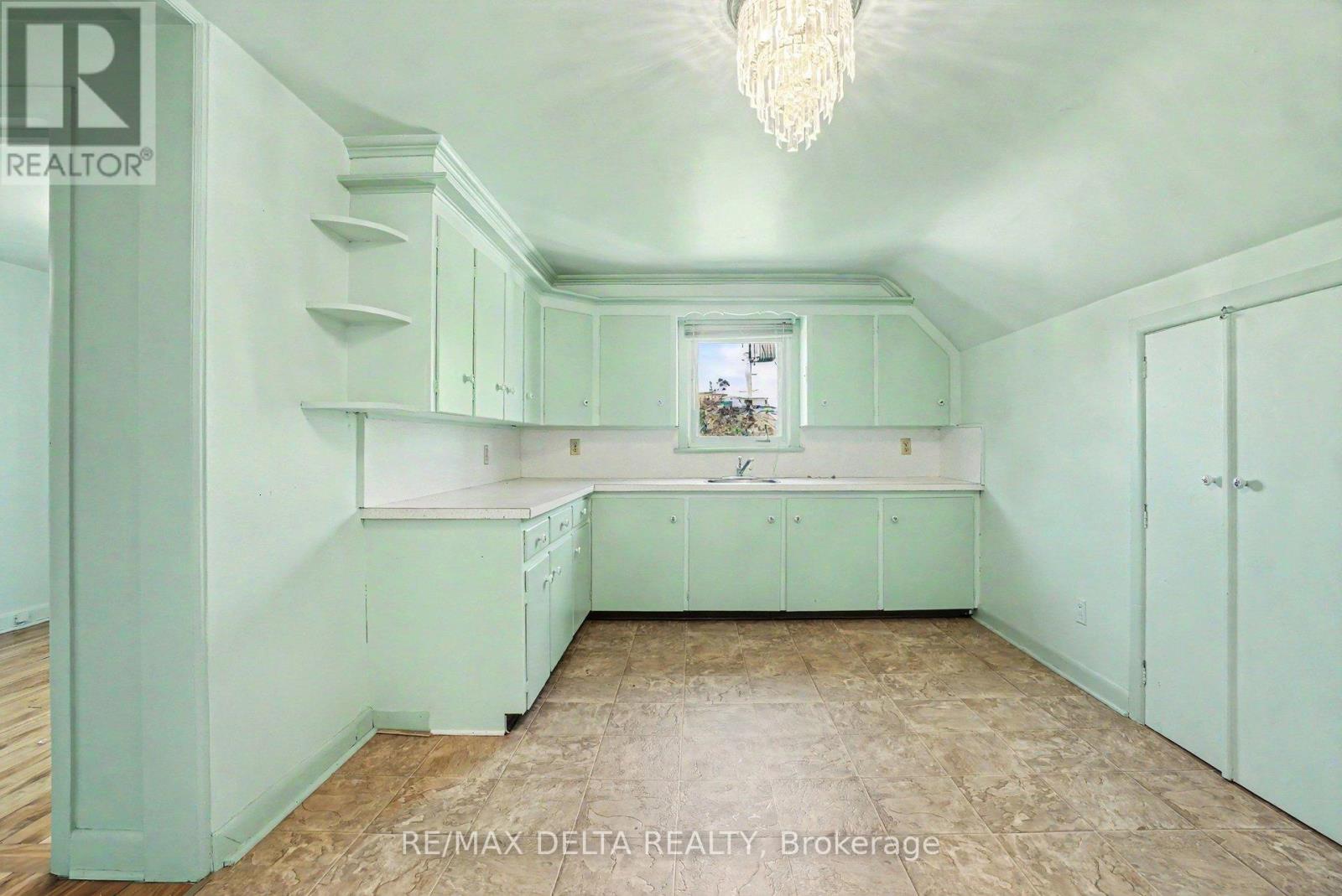 352 Lacasse Avenue Property Photo 26