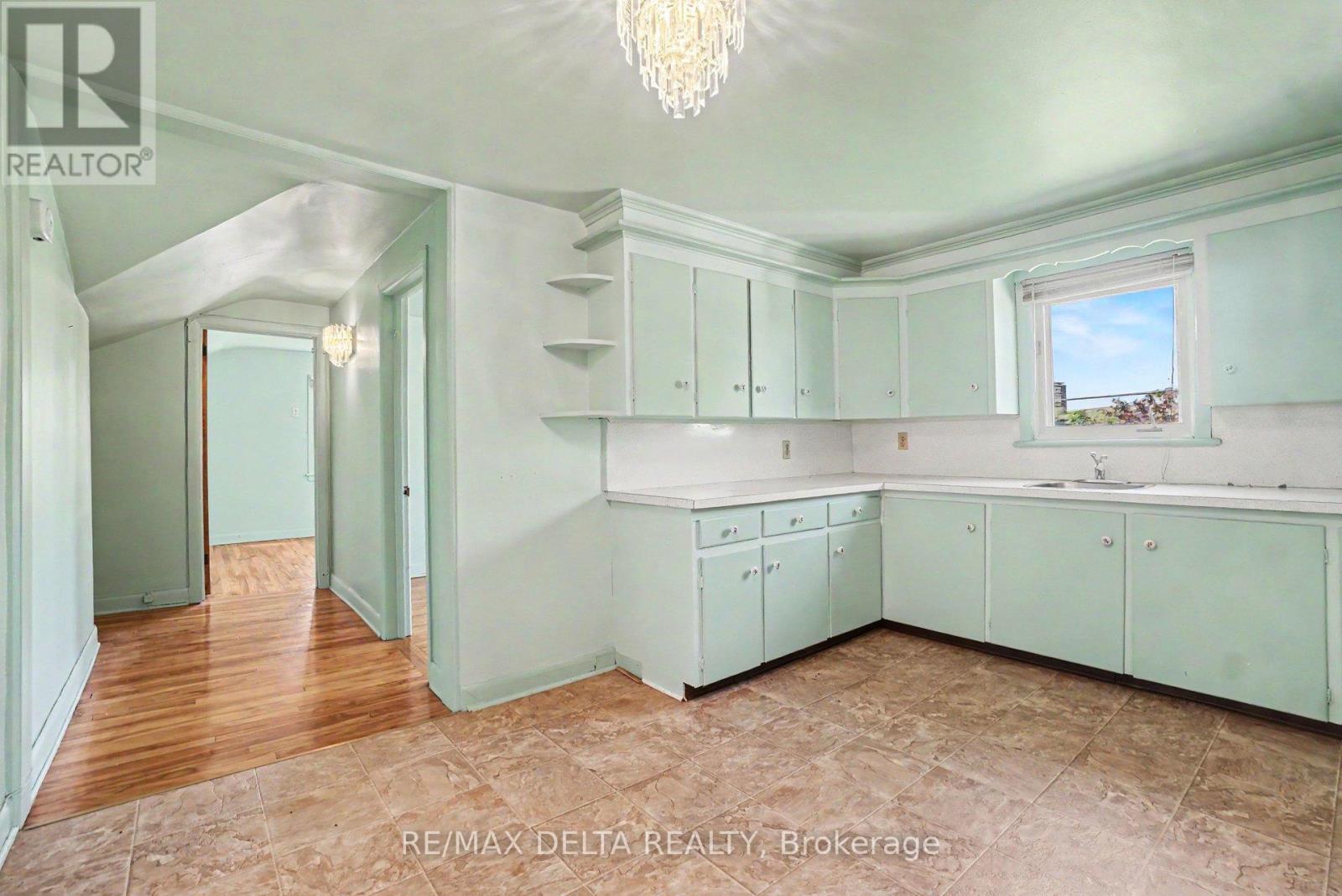 352 Lacasse Avenue Property Photo 27