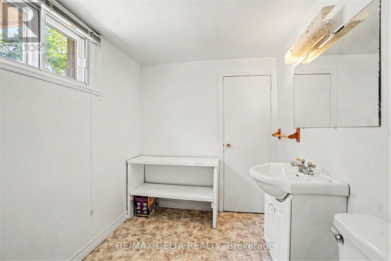 352 Lacasse Avenue Property Photo 31