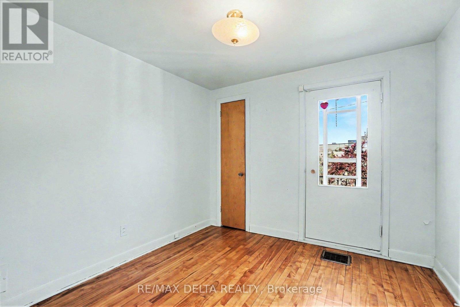 352 Lacasse Avenue Property Photo 32