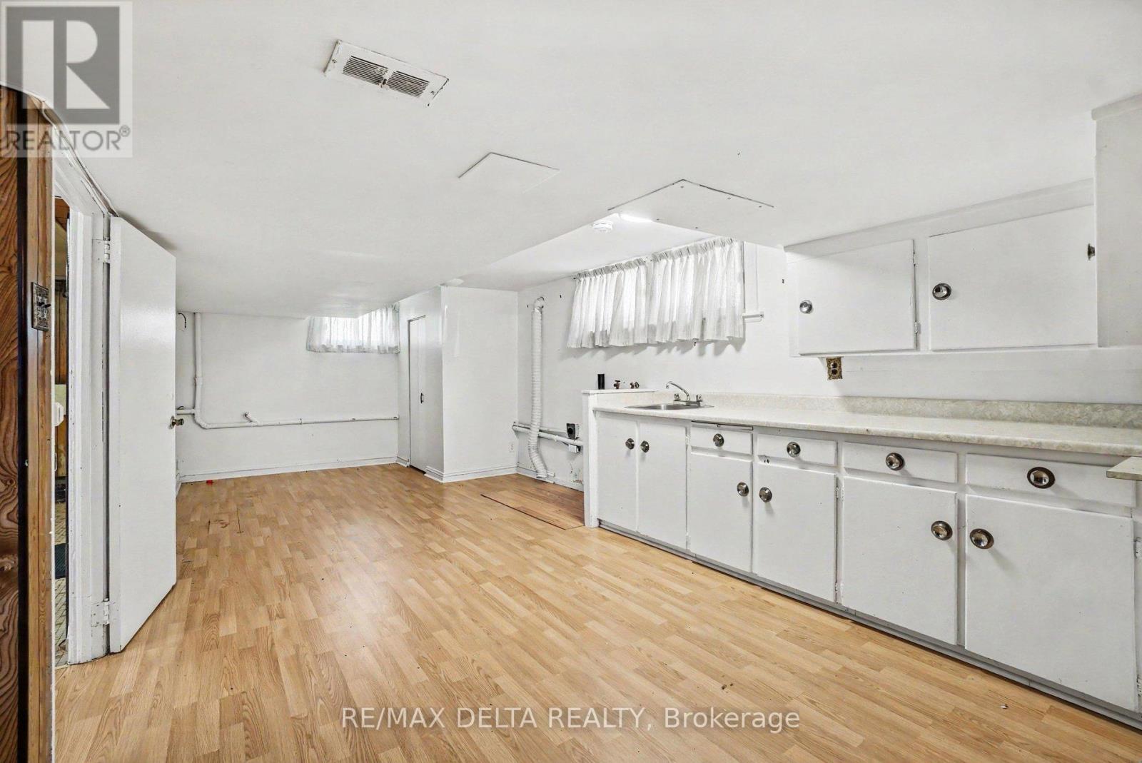 352 Lacasse Avenue Property Photo 34