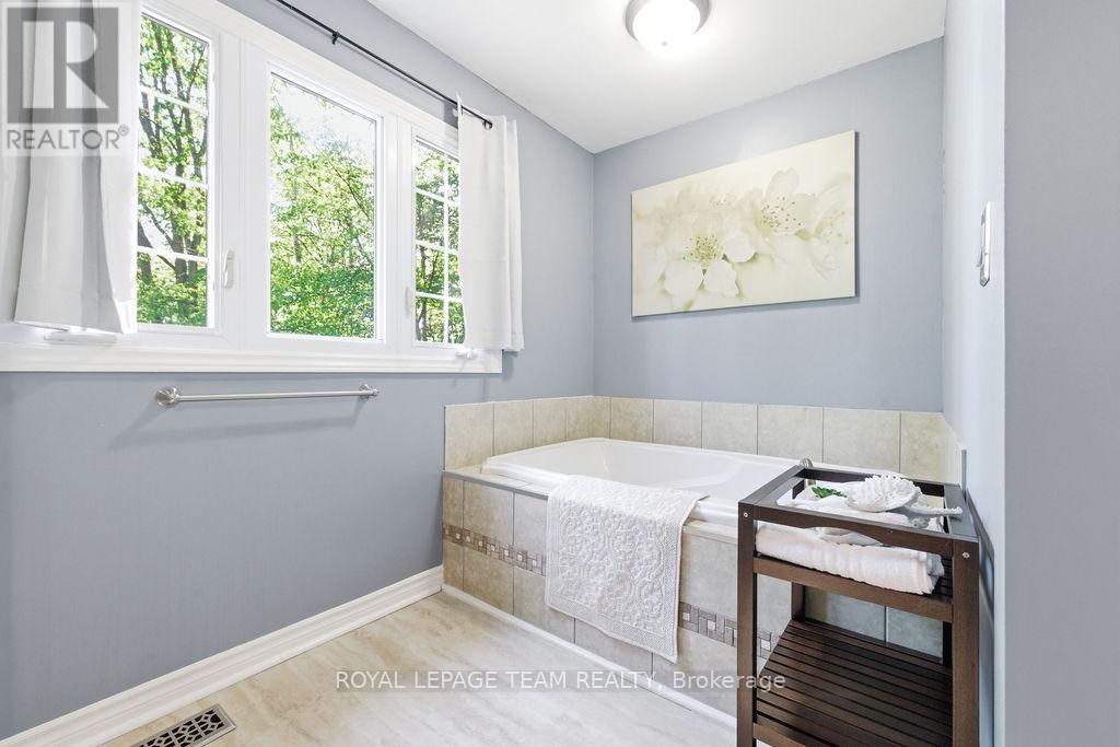 7 Simmons Drive Property Photo 20