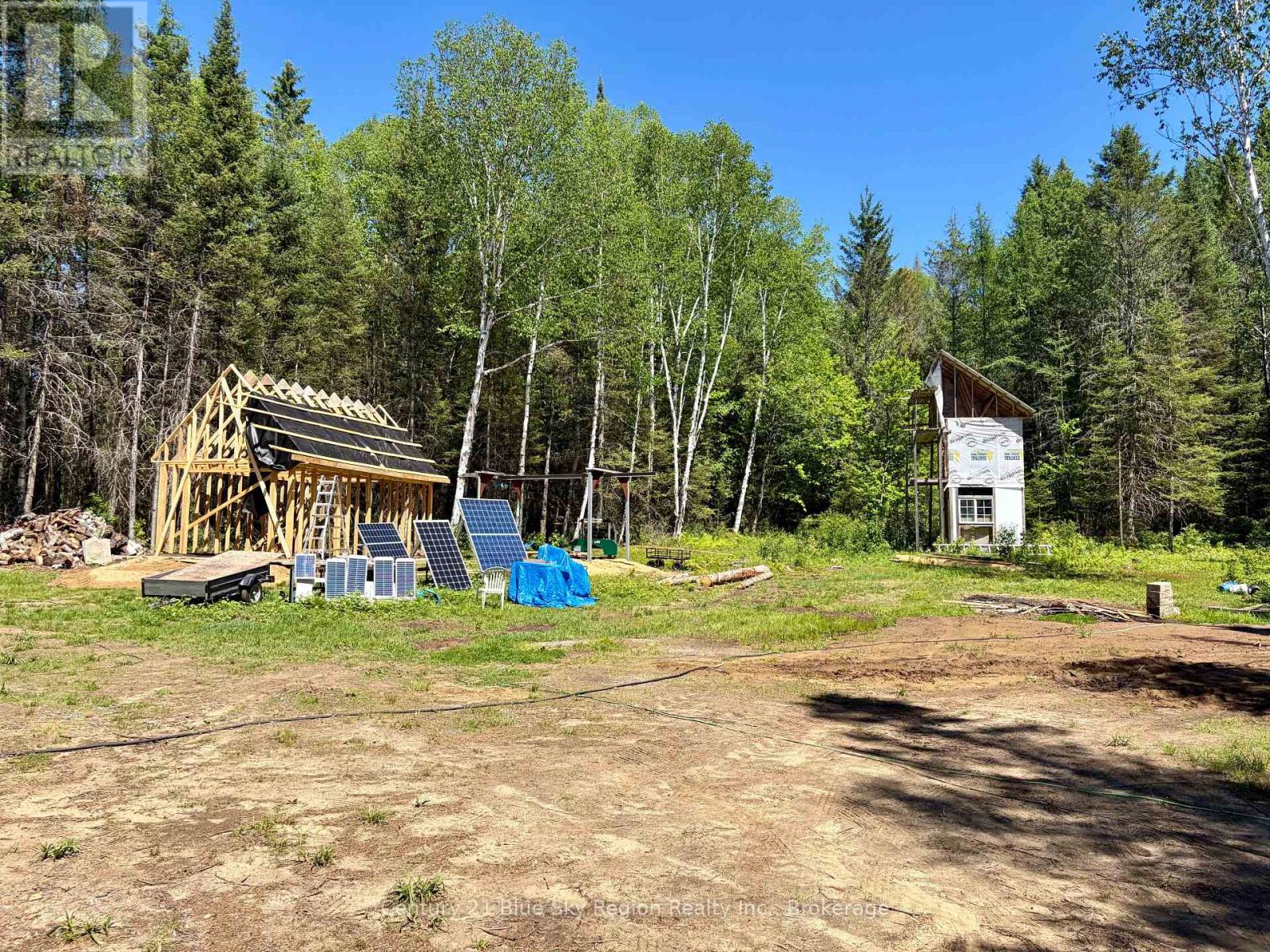 324 Proudfoot Road N Property Photo 14