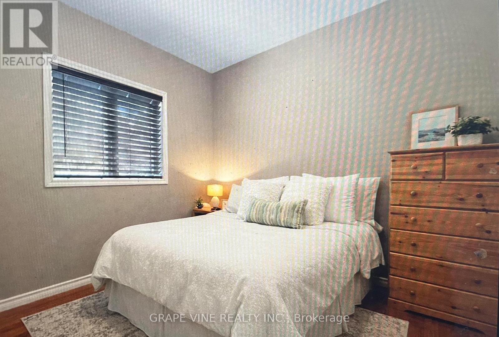 424 Lakewoods Drive Property Photo 20