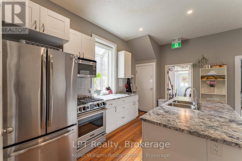569 Catherine Street Property Photo 25