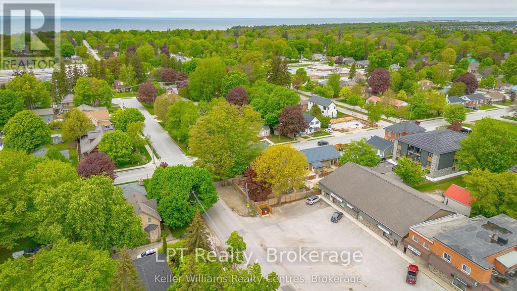 569 Catherine Street Property Photo 45