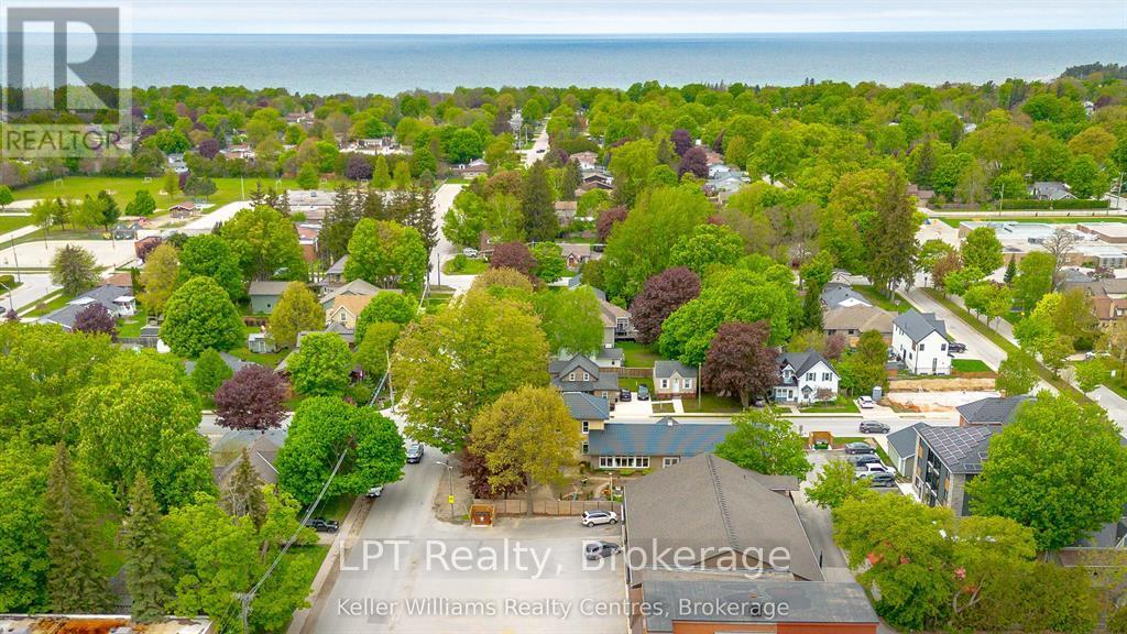 569 Catherine Street Property Photo 46