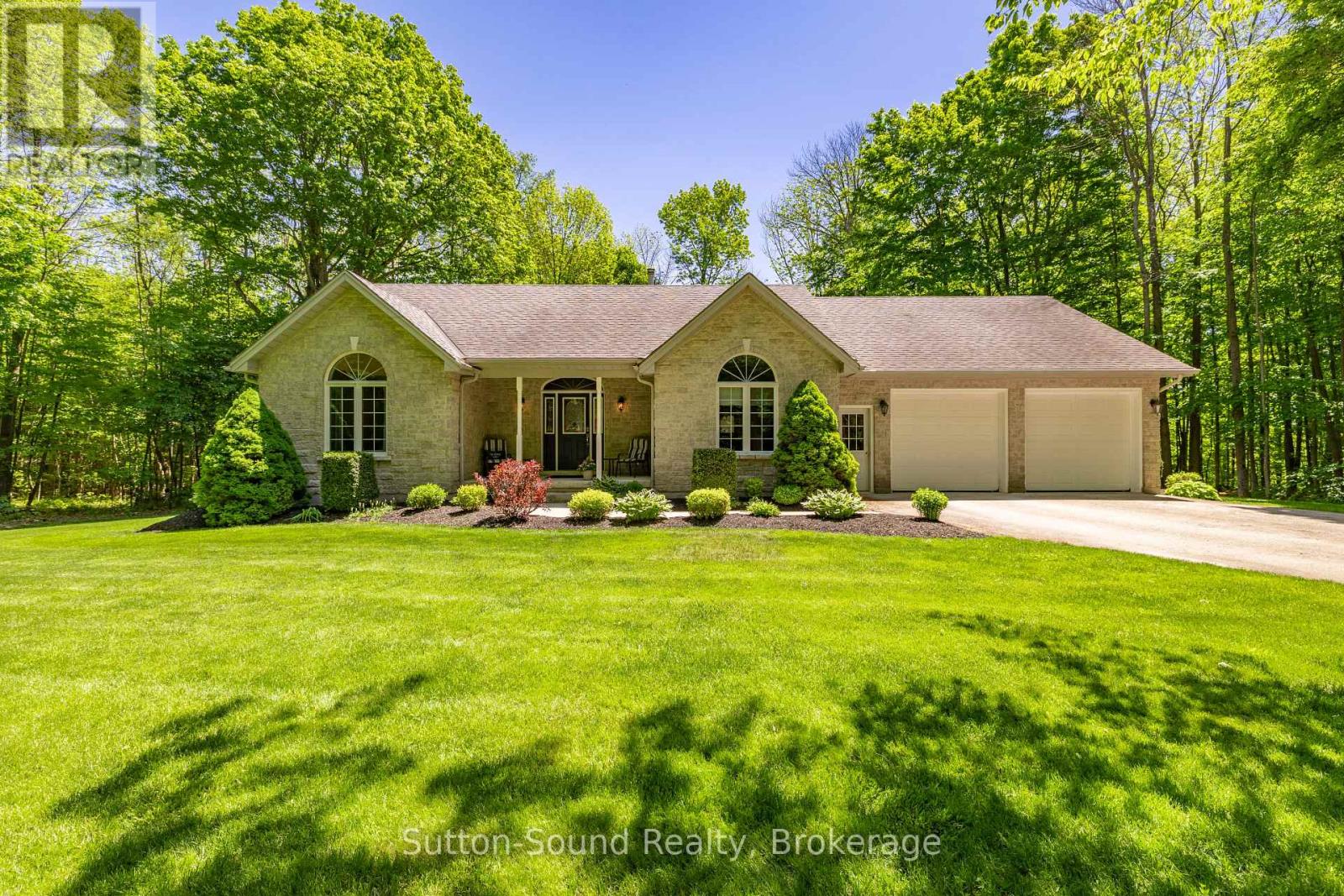 318761 GREY 1 ROAD Property Photo 1