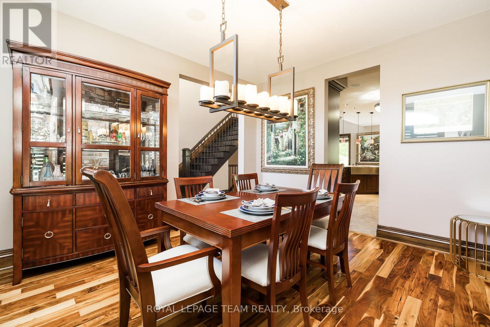 519 Emerald Street Property Photo 16
