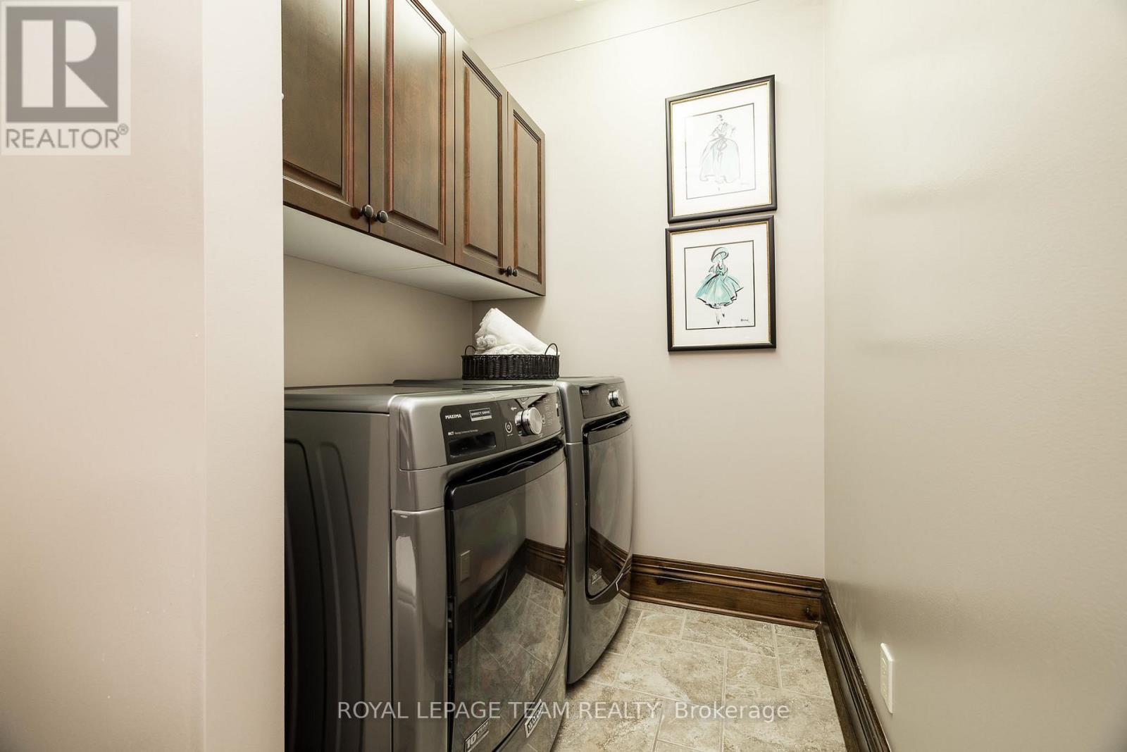 519 Emerald Street Property Photo 18