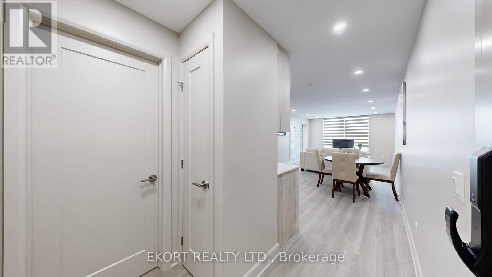 203 - 156a Wims Way Property Photo 6