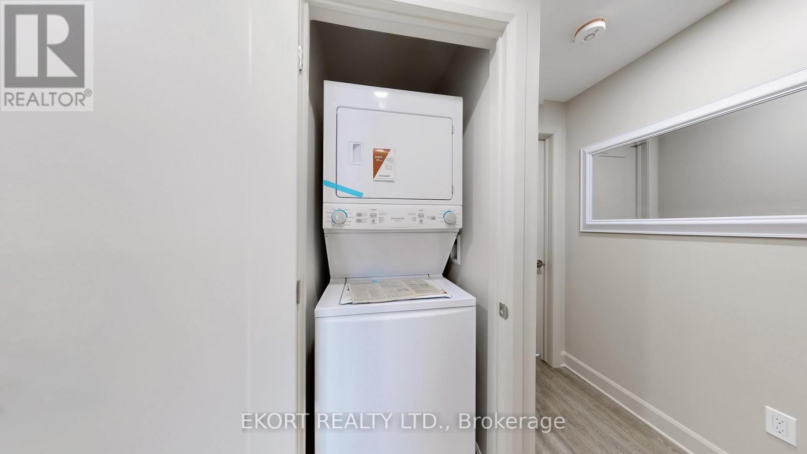 203 - 156a Wims Way Property Photo 10