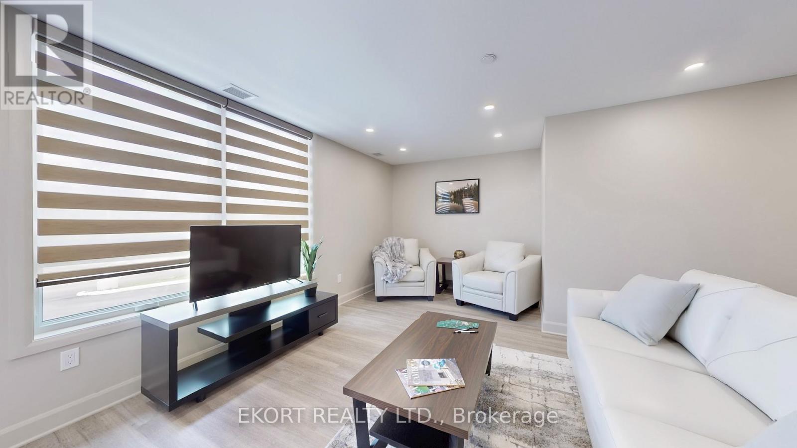 203 - 156a Wims Way Property Photo 12