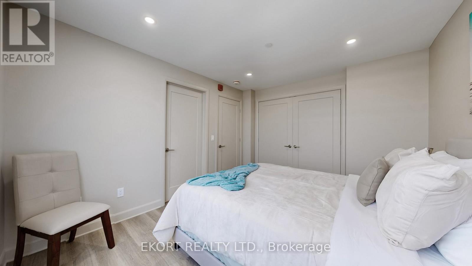 203 - 156a Wims Way Property Photo 16