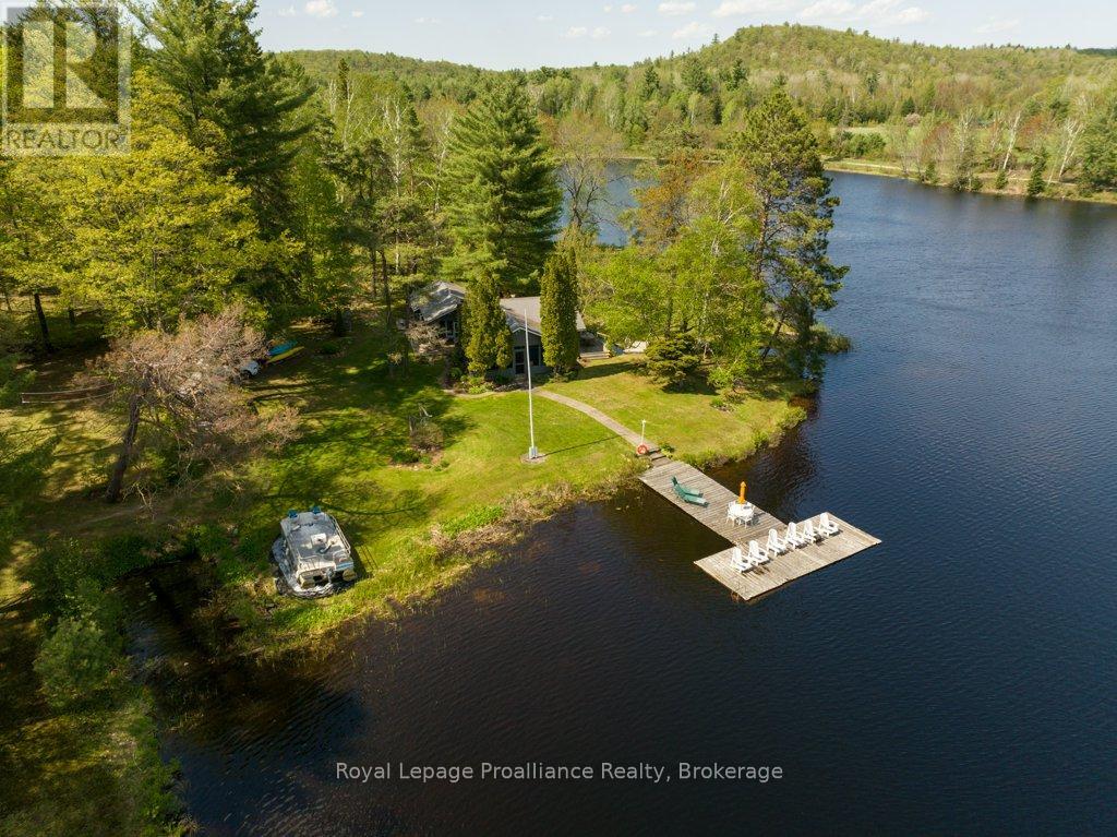 17833 Highway 41 Property Photo 2