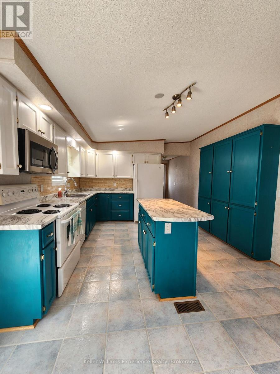 J-24 - 6512 Minto Line 12 Property Photo 3