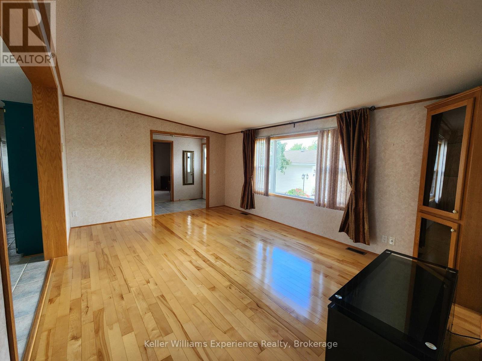 J-24 - 6512 Minto Line 12 Property Photo 6