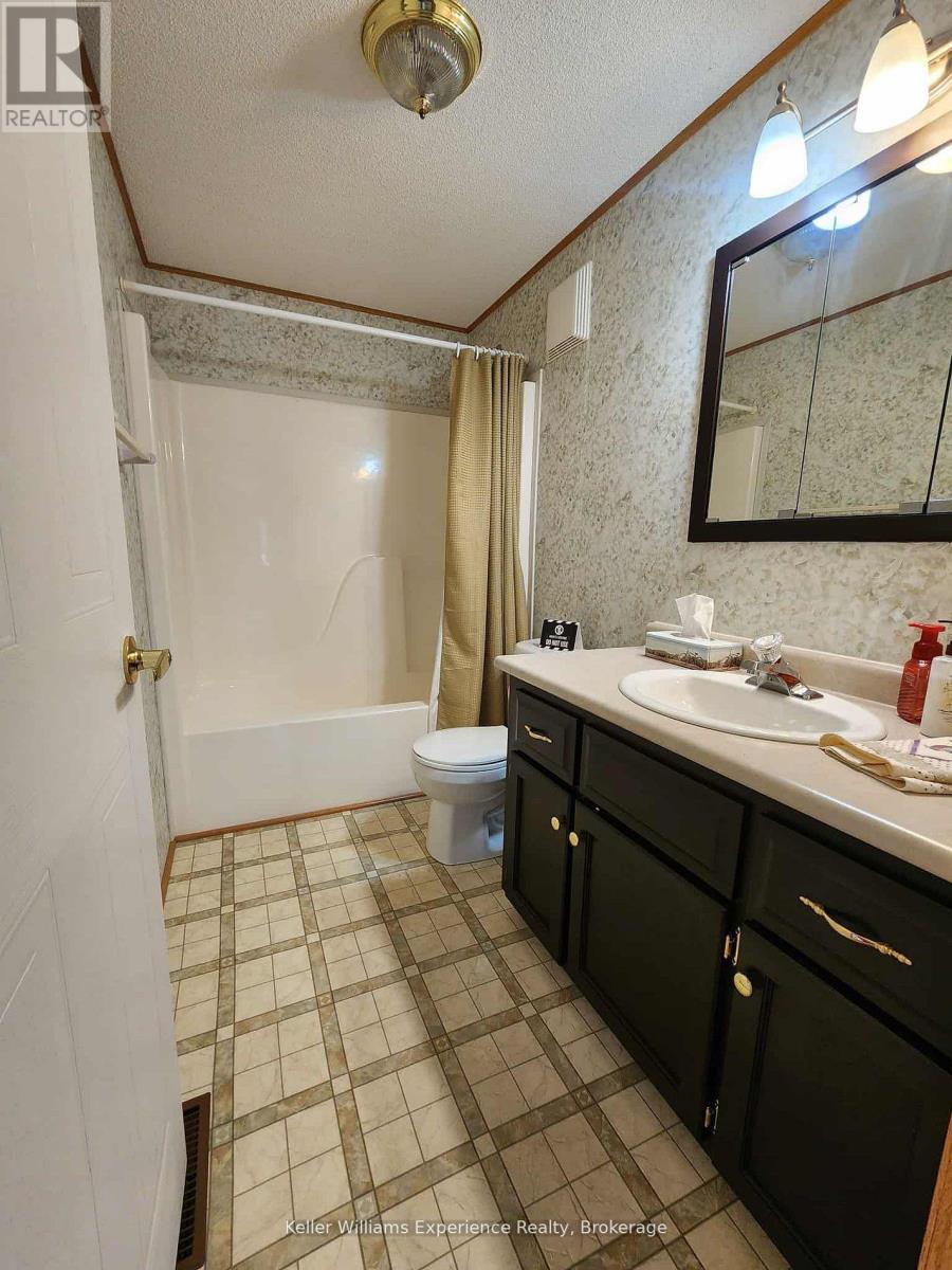J-24 - 6512 Minto Line 12 Property Photo 8