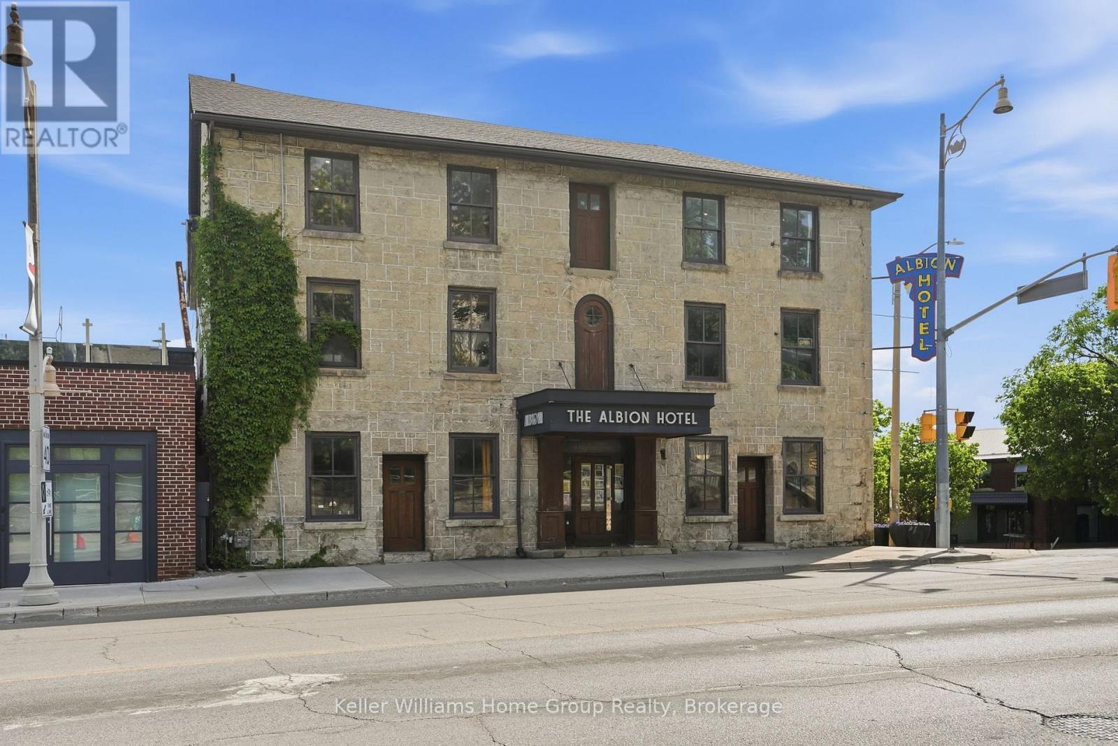 B - 49 NORFOLK STREET Property Photo 1