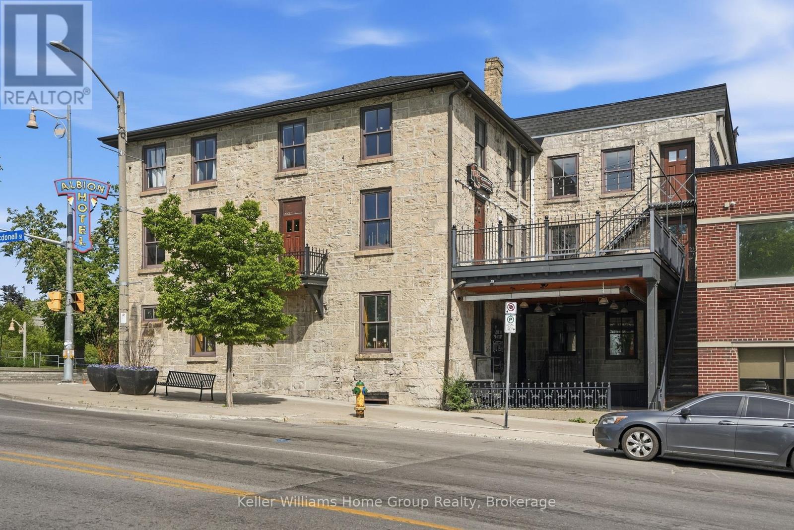 B - 49 Norfolk Street Property Photo 19