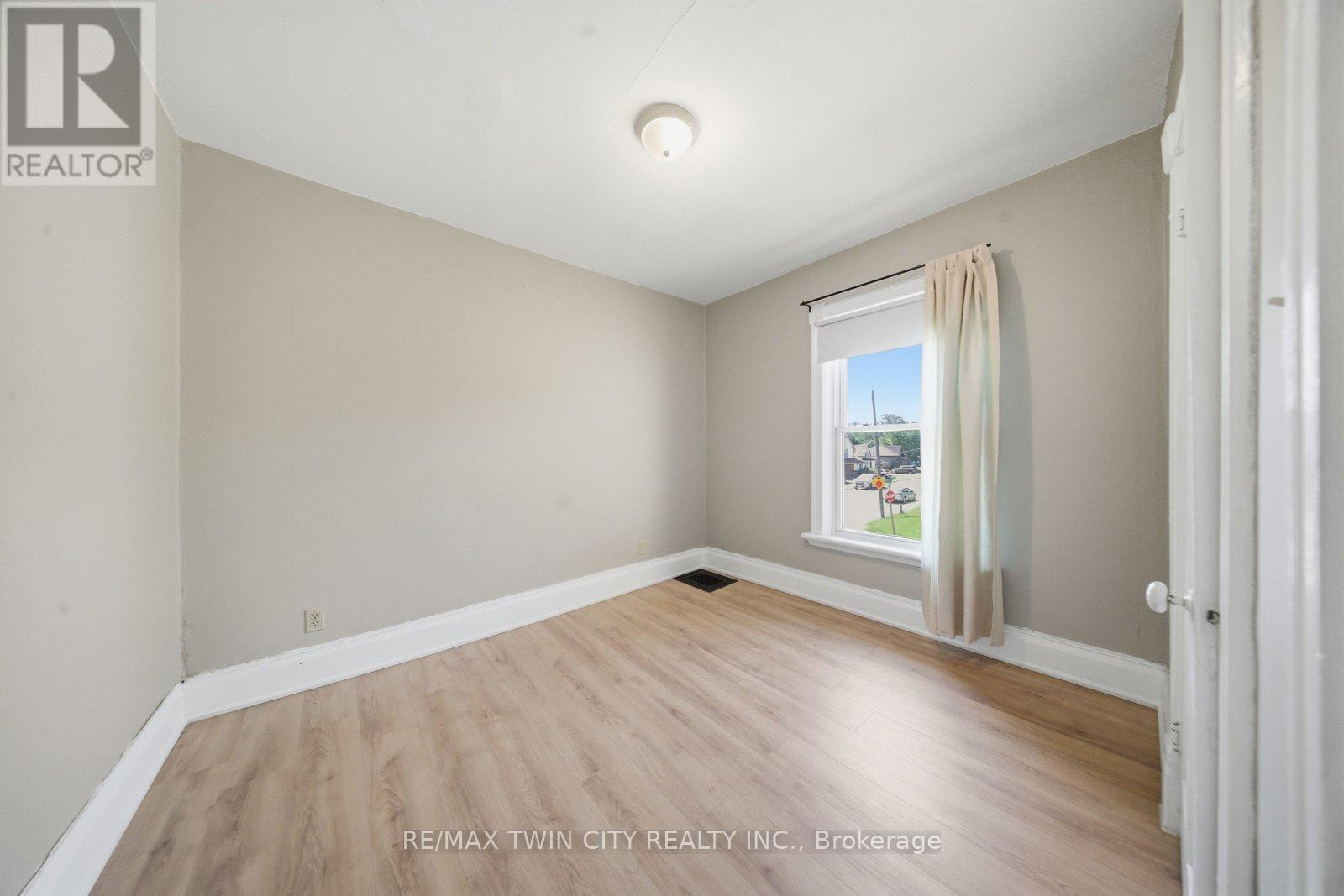 76 Brock Street Property Photo 19