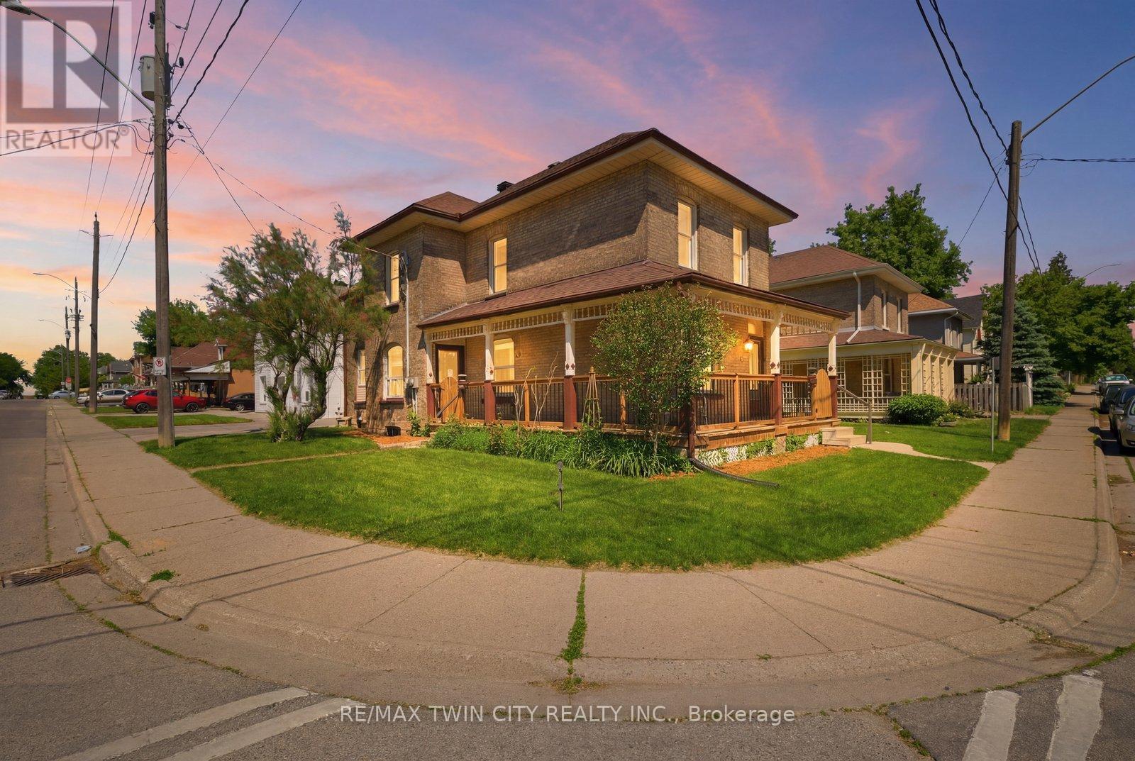 76 Brock Street Property Photo 31