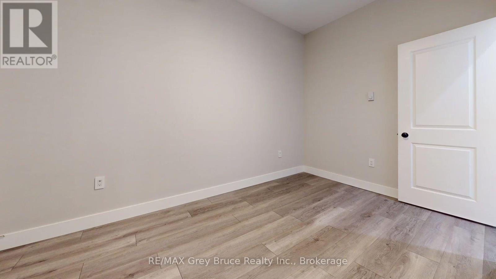 Unit 7 - 39 1st Avenue S Property Photo 7