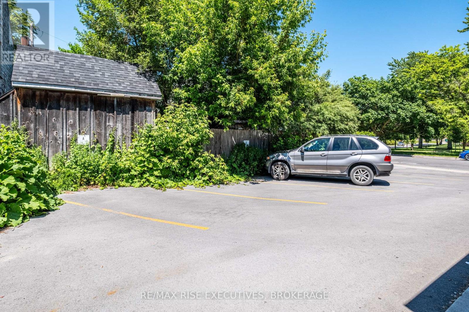120 Yonge Street Property Photo 6