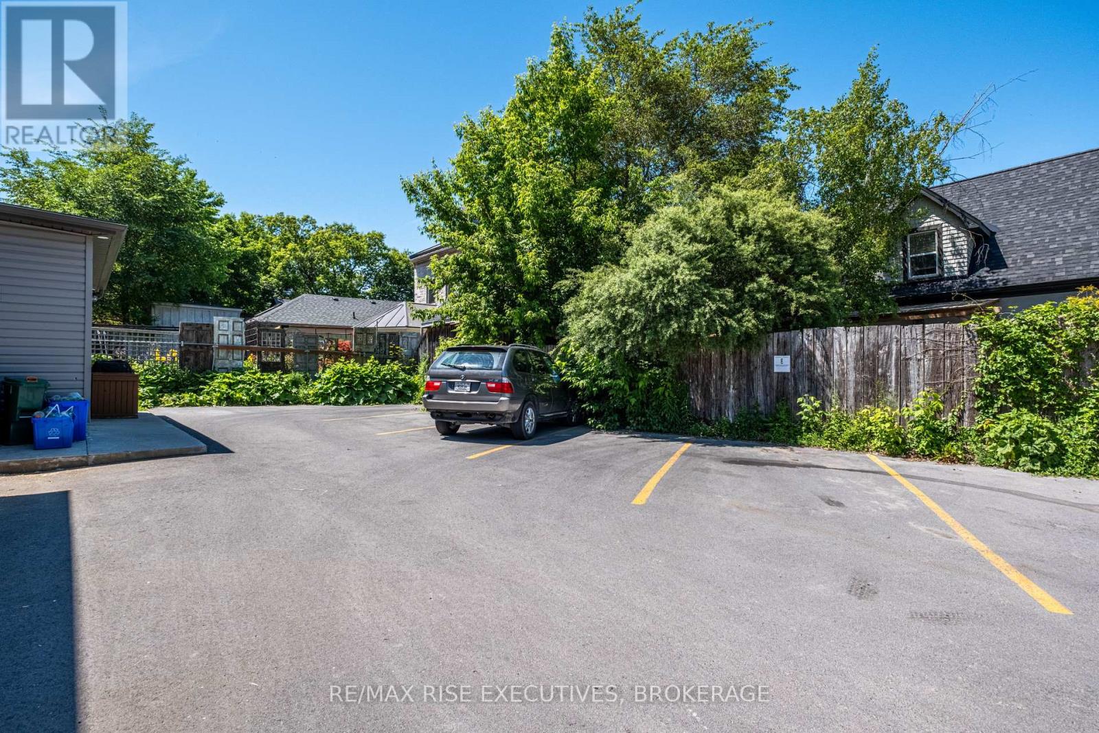 120 Yonge Street Property Photo 7