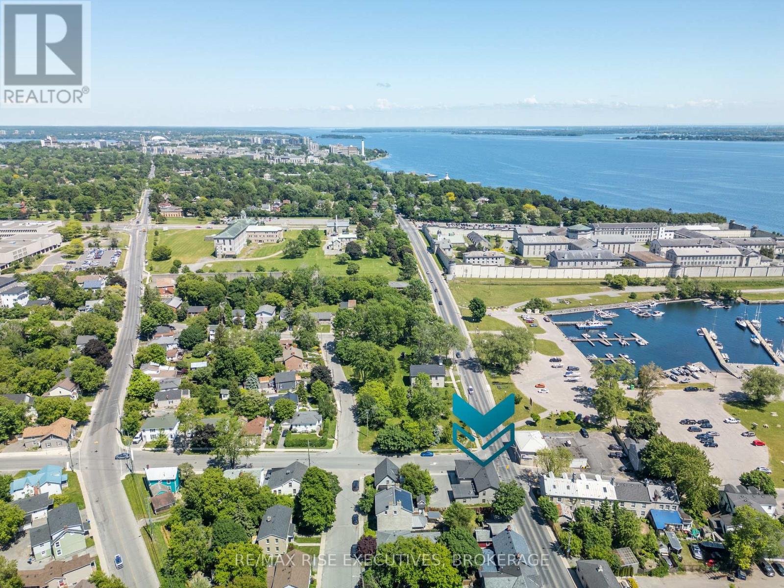 120 Yonge Street Property Photo 12