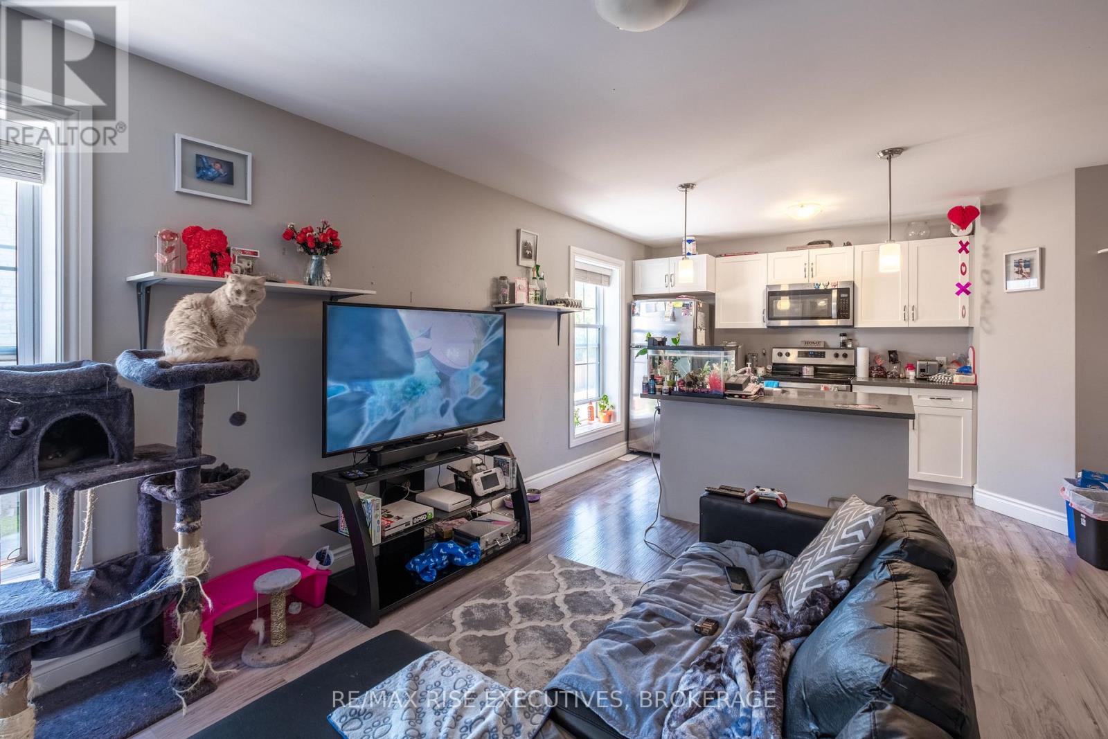 120 Yonge Street Property Photo 32