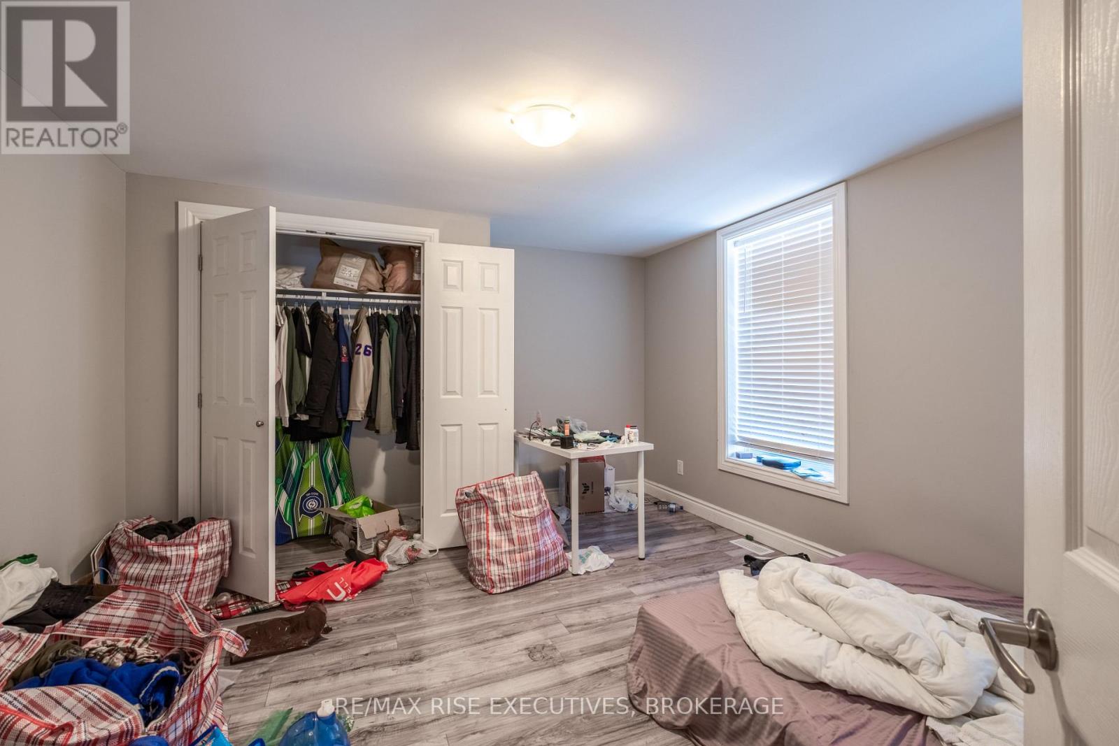 120 Yonge Street Property Photo 39