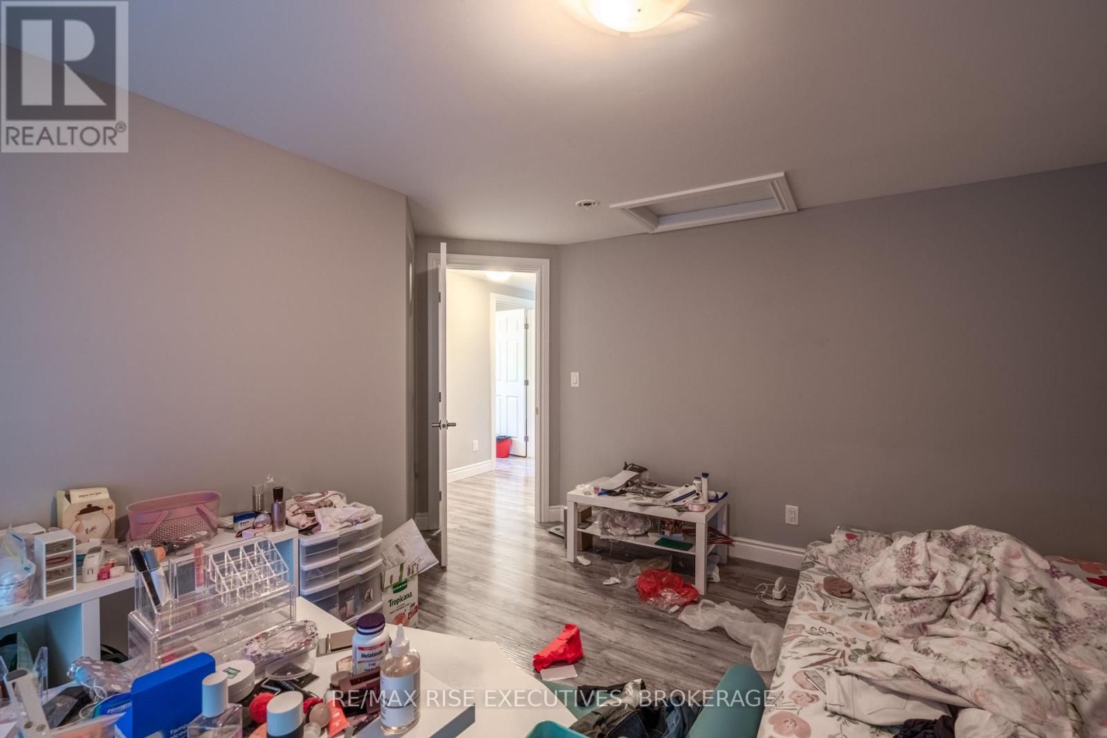 120 Yonge Street Property Photo 42