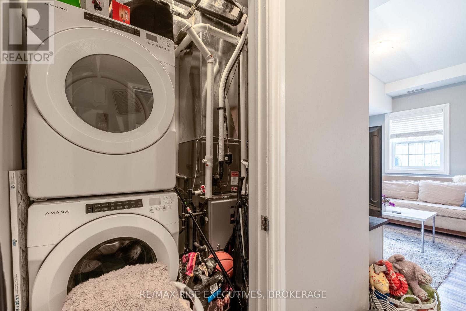 120 Yonge Street Property Photo 50