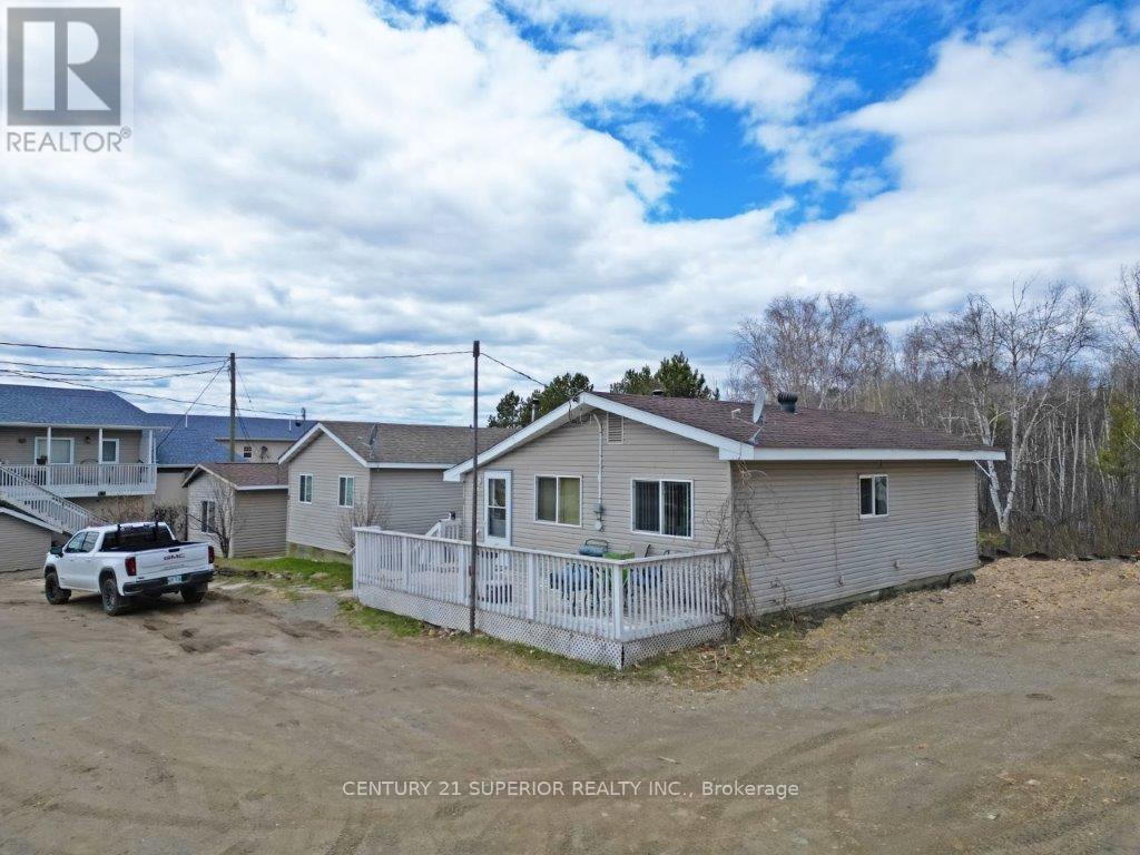 406 Hwy 11 623 Property Photo 33