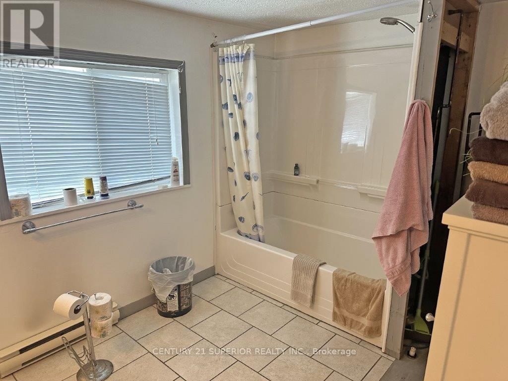 406 Hwy 11 623 Property Photo 37