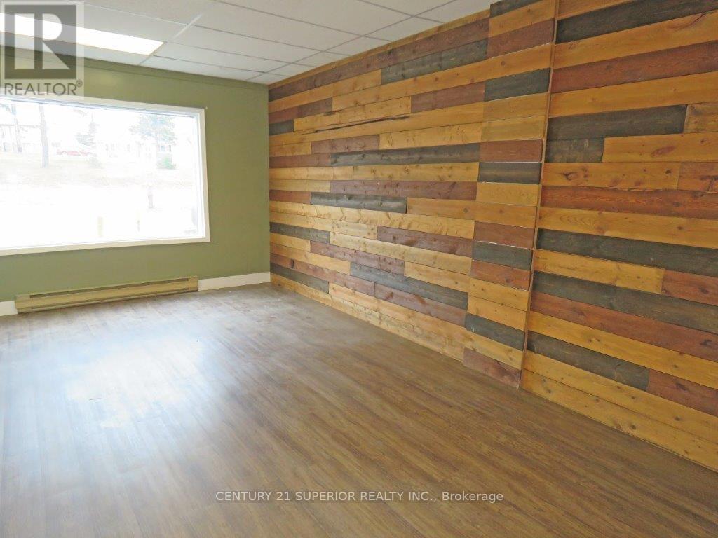 41 Simcoe Plaza Property Photo 34