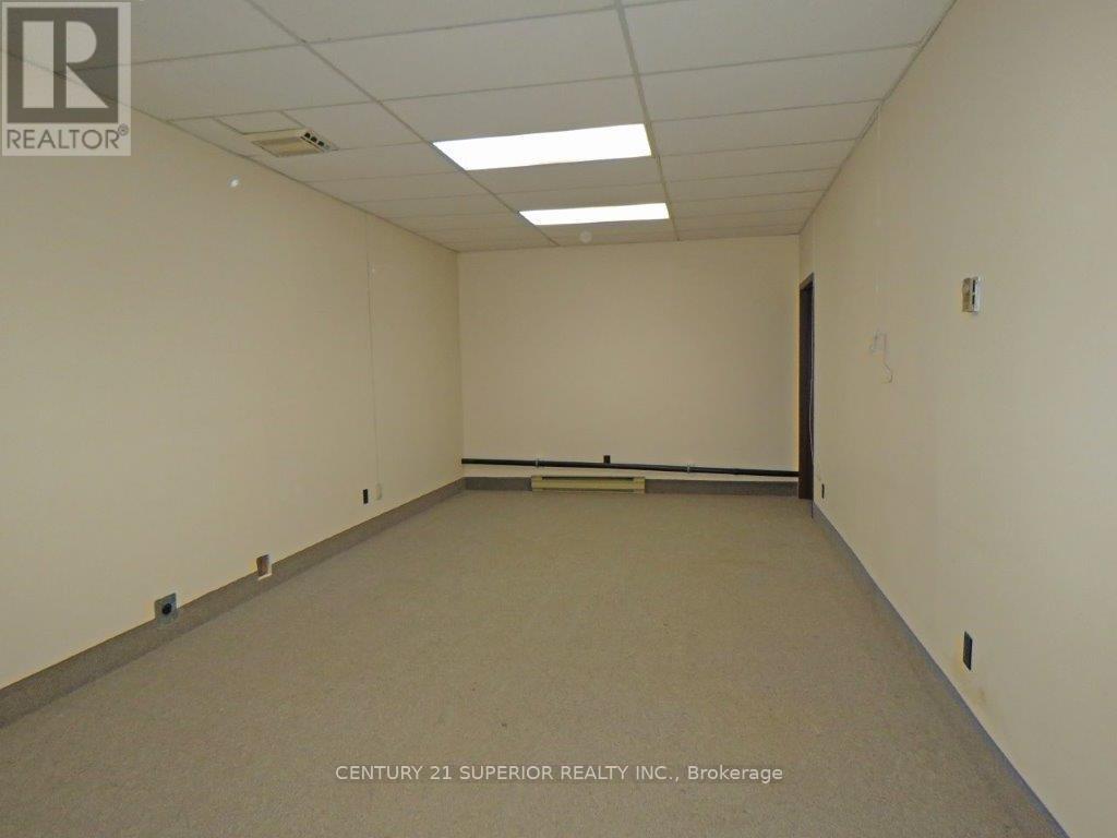 41 Simcoe Plaza Property Photo 36