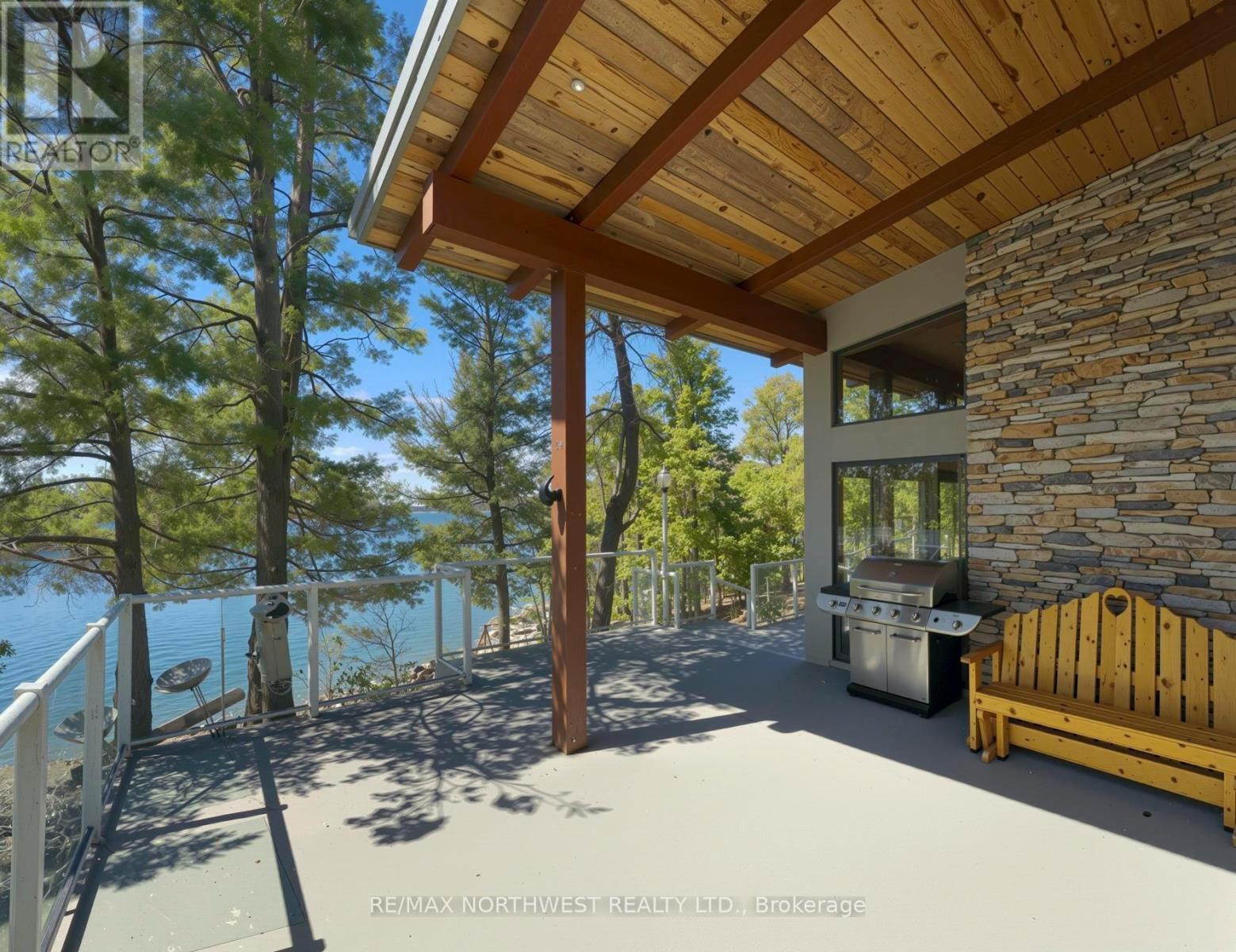 447 Hopkins Bay Road Property Photo 3