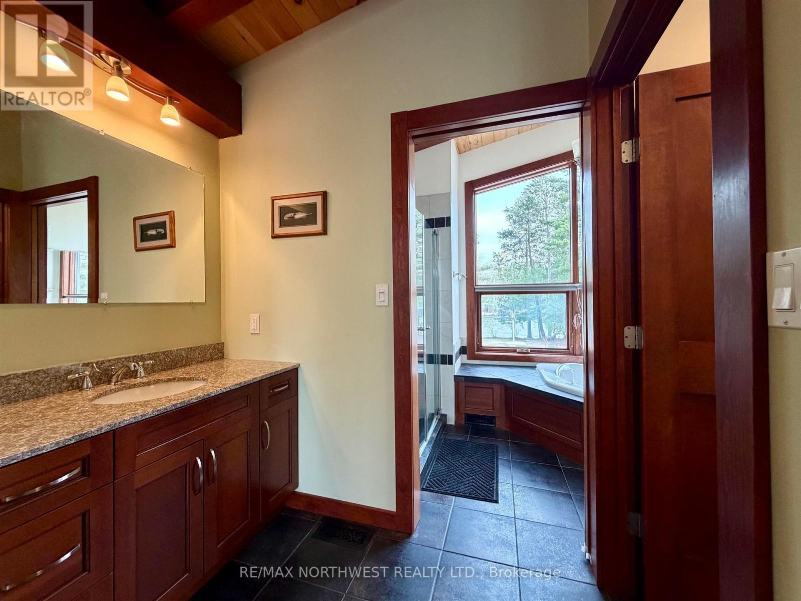 447 Hopkins Bay Road Property Photo 22